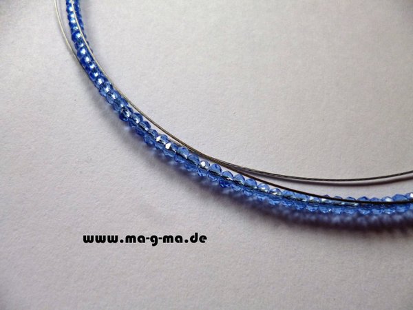 Facett-Glasperlen-Collier in Eisblau